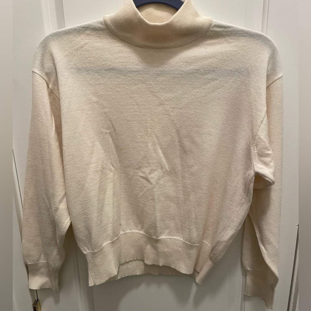 EUC Vintage Rodier Crop Mockneck Cream Wool Sweater